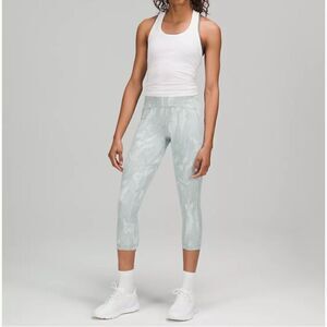 Swift Speed High-Rise Crop 21"